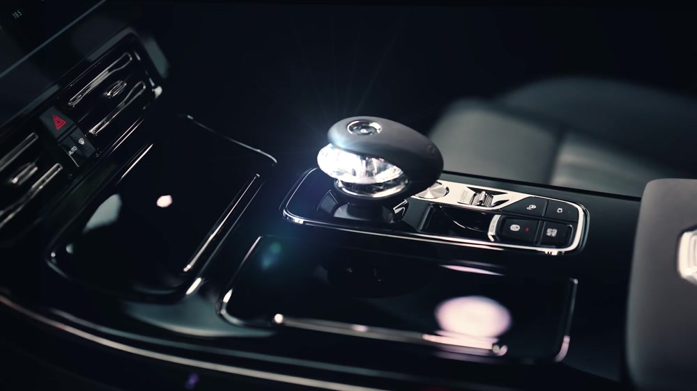 M8 - Bespoke Serenity Suite